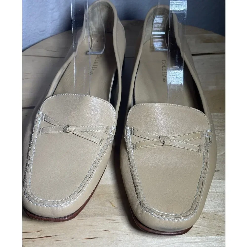 Cole Haan Women's Beige Leather Loafers size 9.5 B